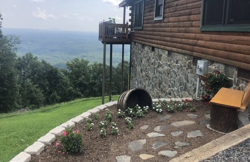 Cana Cabin | Pilot's Perch Too ~ Luxurious Blue Ridge Cabin with Breathtaking Views