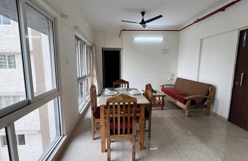 Malad East Apartment | Pinaki Comfort Stay Omkar Signet