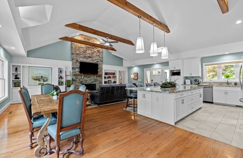 Old Town House | Pine Cone Cottage - Village of Pinehurst