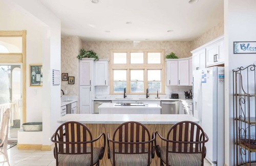 Pine Island House | Pine Island Oceanfront Private Pool, Beach Access!