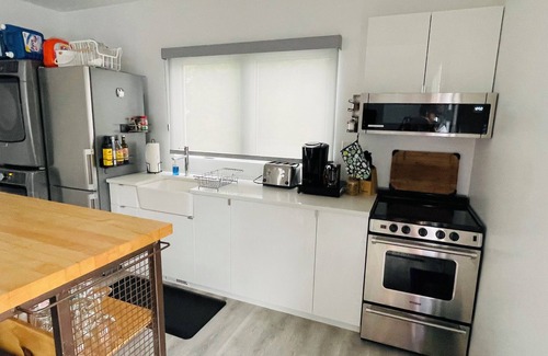 Winkler House | Pine Loft. Quiet place in the Winkler/Morden area and just off Highway 14.
