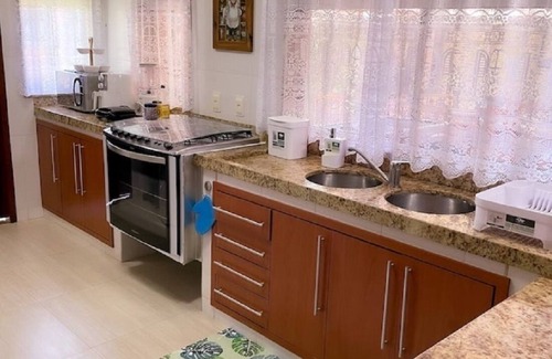 Unamar House | Pine nuts