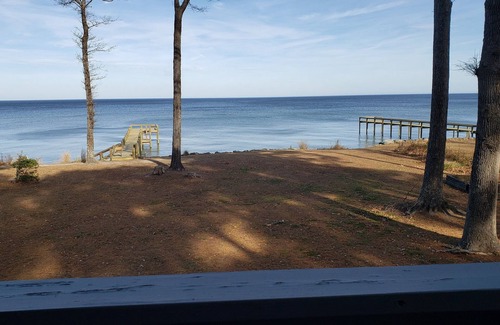 Edwardsville House | Pine Shore Beach House on Chesapeake Bay w/170ft pier