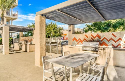 Mission Valley Apartment | Pineapple Haven