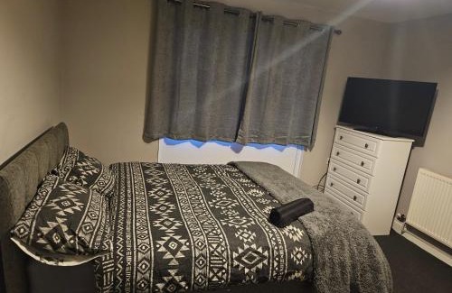 Grimsby House | Pinewood House Grimsby