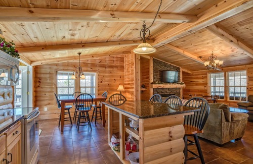 Rutherfordton Cabin | Piney Knob Lodge-15 Min to Lake Lure-30 Min to TIEC-Hot Tub -Stocked Pond-Creek