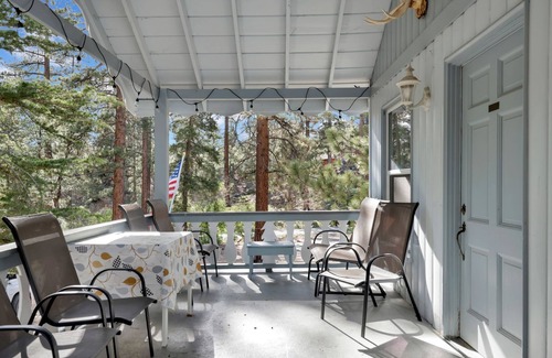 Fawnskin Cabin | Pinglewood Cabin in Fawnskin at Big Bear