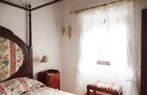 Medelo Cottage | Pinheiros Farm House with private pool
