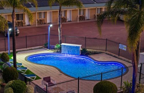 Pinjarra Hotel | Pinjarra Resort