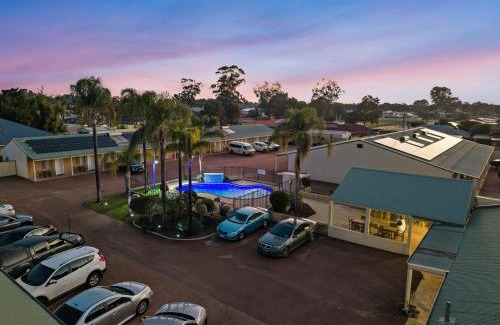 Pinjarra Hotel | Pinjarra Resort