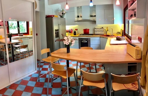 Penvenan House | Pink granite coast Well-equipped vacation home. Peace and quiet from the beach