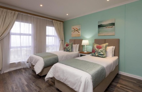 Pinnacle Point Apartment | Pinnacle Point 2-bedroom self-catering apartment