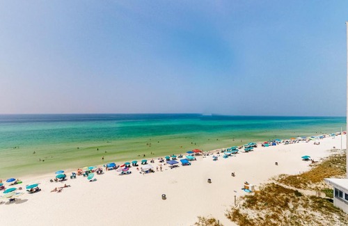 Sunnyside Apartment | Pinnacle Port A-516