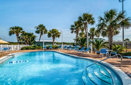 Sunnyside Apartment | Pinnacle Port A-516