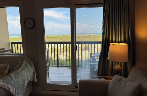 Sunnyside Condo | Pinnacle Port 2-bedroom condo in delightful Panama City Beach! Easy Access!