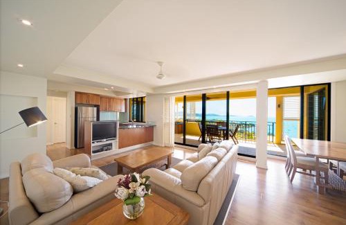 Airlie Beach Apartment | Pinnacles