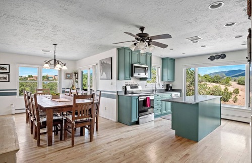 Northeast Santa Fe House | Pinon Vista - Panoramic Views, Walk to the Plaza