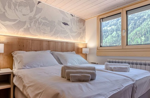 Giustino Apartment | PINZOLO THREE - ROOM APARTMENT WITH WIFI AND TWO BATHROOM