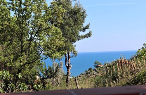 Pioppi Apartment | PioppiHouse Holiday House. Large independent suite with sea view terrace