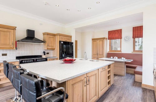 Glenisla Cottage | Piperdam House is your perfect venue for your get-togethers and celebrations.