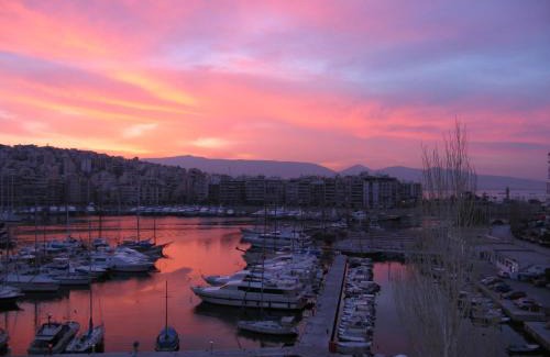 Pasalimani Apartment | Piraeus Seaview Elegant Apartments