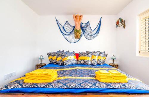 Mabe House | Pirate Cottage Penryn Falmouth families & couples