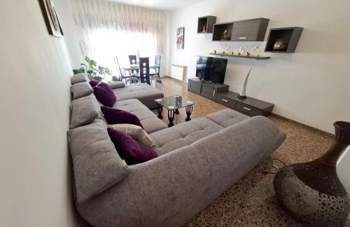 Burriana Apartment | Piso amplio de 3 habitaciones, 2 baños, ascensor y parking