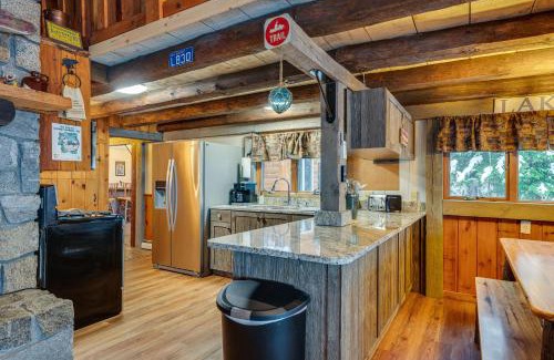 Pittsburg House | Pittsburg Lake House with Magalloway Mountain Views!