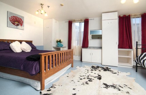 Picton Hostel | Piwaka Lodge