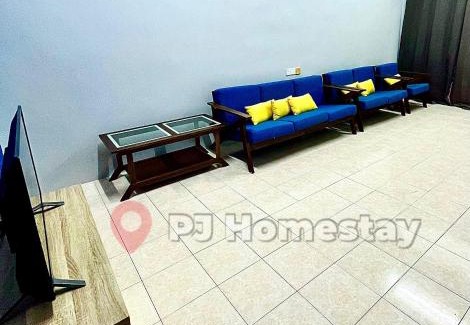 Parit Raja House | PJ Homestay