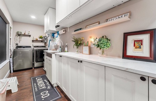 Colonial Beach House | Placid Bay Cottage