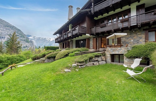 Courmayeur Apartment | Plan Gorret Beautiful Flat In Courmayeur, Courmayeur, Italy