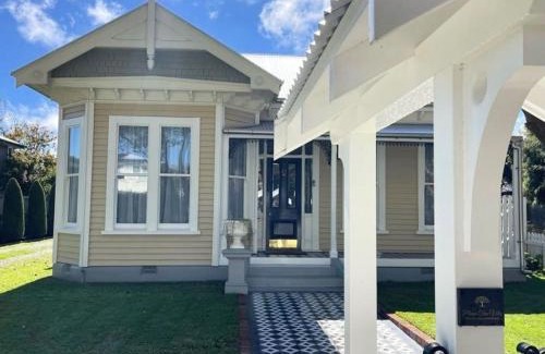 Sydenham Bed & Breakfast | Plane Tree Villa
