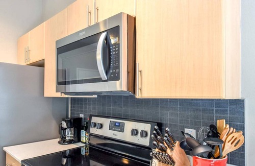 Legacy Park Apartment | Plano | Executive 1BD/1BA Apartment