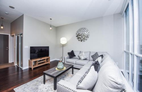 Downtown Mississauga Apartment | PlanURstay- Mississauga Downtown Square One Shopping Centre