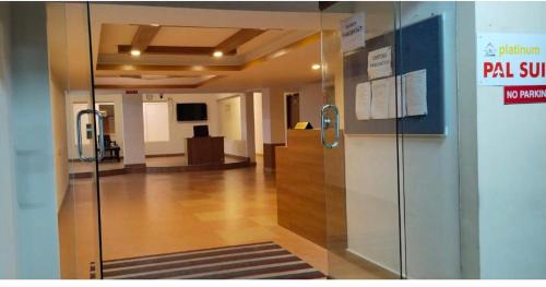 Nedumbassery Apartment | Platinum PAL suits
