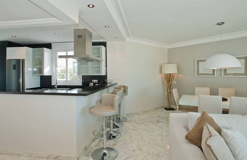 Golden Mile Apartment | Playa Esmeralda - A beautiful beachfront apartment - holiday rental in Marbella - Puerto Banus