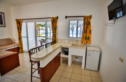 El Hawaii Hotel | Playa Plana Hotel