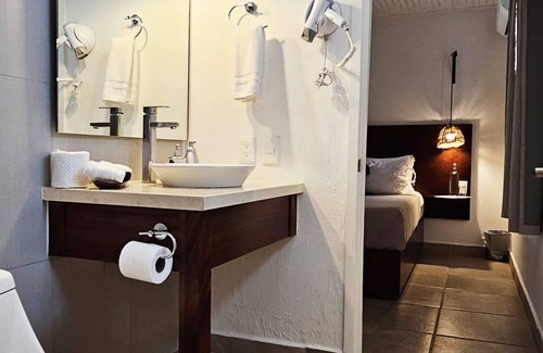 Lourdes Hotel | Plaza Chapala Hotel
