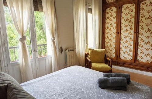 Barrio de La Latina Apartment | Plaza Paja Arrendamiento de Temporada