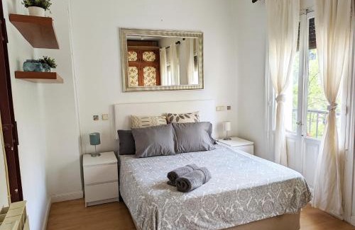 Barrio de La Latina Apartment | Plaza Paja Arrendamiento de Temporada