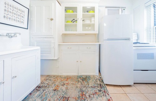 Country Club Plaza Area Condo | Plaza Penthouse: Historic Charm & Stunning Views