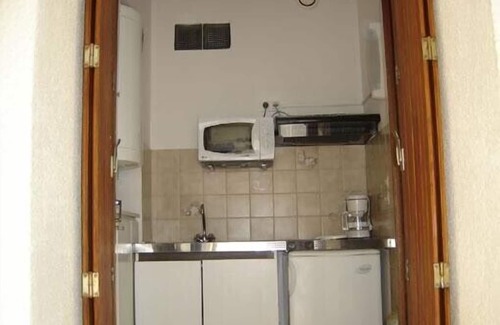 Amelie-les-Bains-Palalda Apartment | Pleasant studio with enclosed terrace in the heart of the city