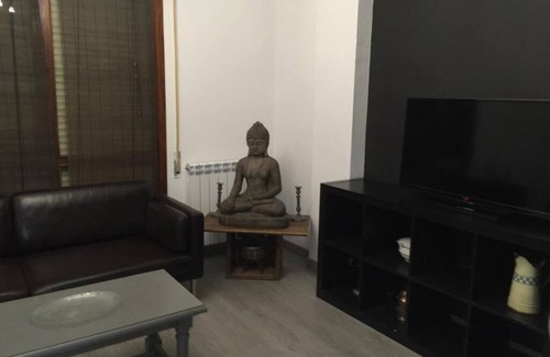 Calahorra Apartment | Pleasant and centrally located apartment well situated for exploring La Rioja