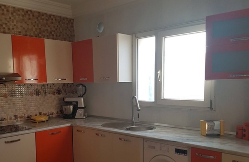 Tazerka House | Pleasant apartment in a property with garden and caretaker
