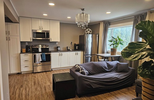 Kitimat Apartment | Pleasant apartment with WiFi in Kitimat