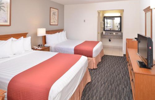 Clairemont Hotel | Pleasant Inn