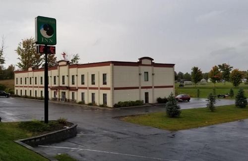 West Carthage Hotel | Pleasant Night Inn- carthage NY
