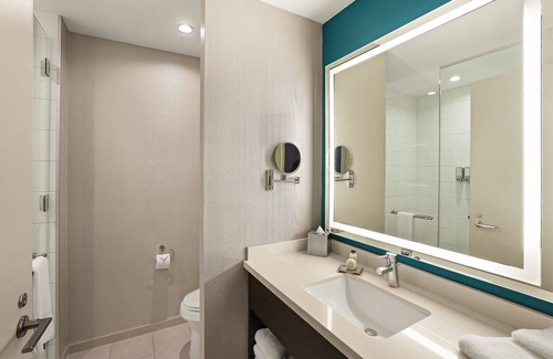 Bee Cave Resort | Pleasant Stay, Convenient Location! 2 Modern Units, Close to Lake Pointe Park