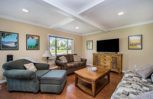 Boyne City House | Pleasant Street Retreat